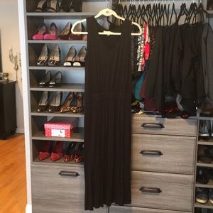 Black cotton sleeveless midi